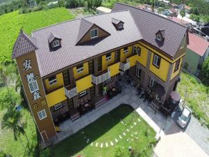 the anderson manor hotel