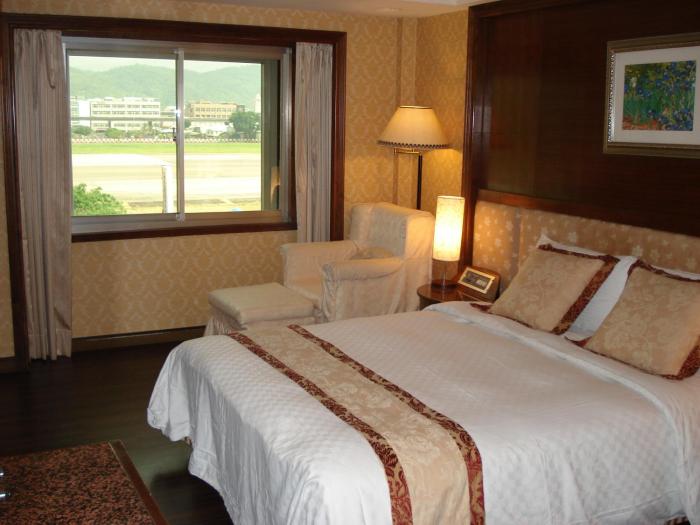 attic hotel