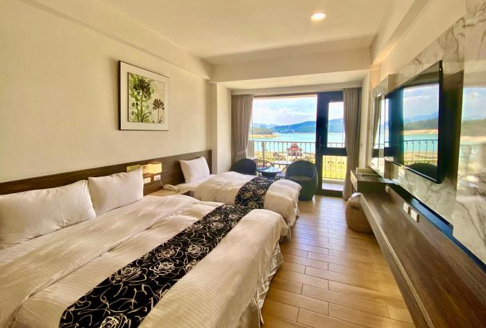 ming yue hu lakeview bnb