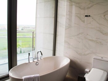 dancewoods hotels and resorts