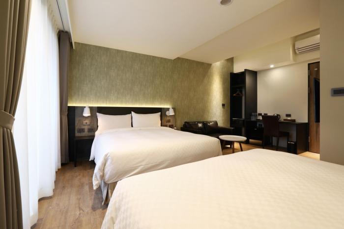 kun tour hotel feng chai