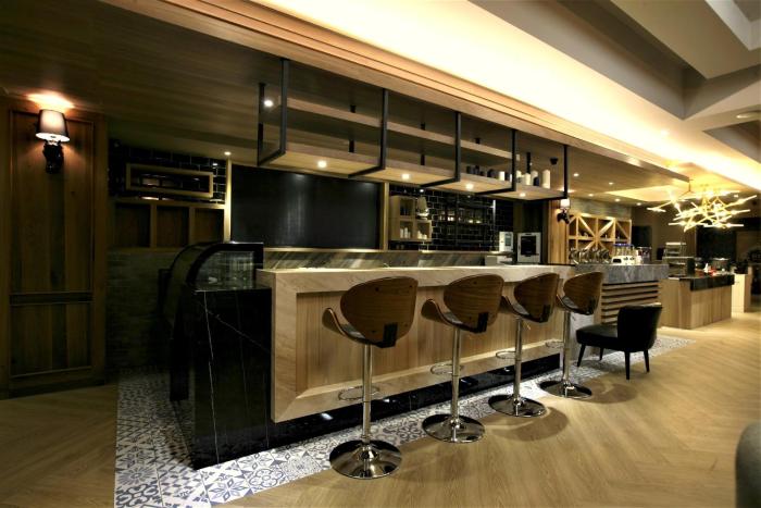 g11 hotel