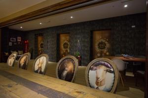 g11 hotel