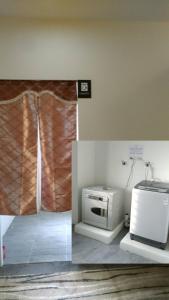 g11 hotel