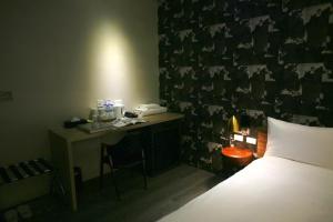 g11 hotel