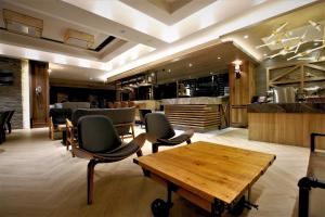 g11 hotel