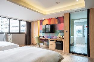 check inn taichung wenxin zhongqing