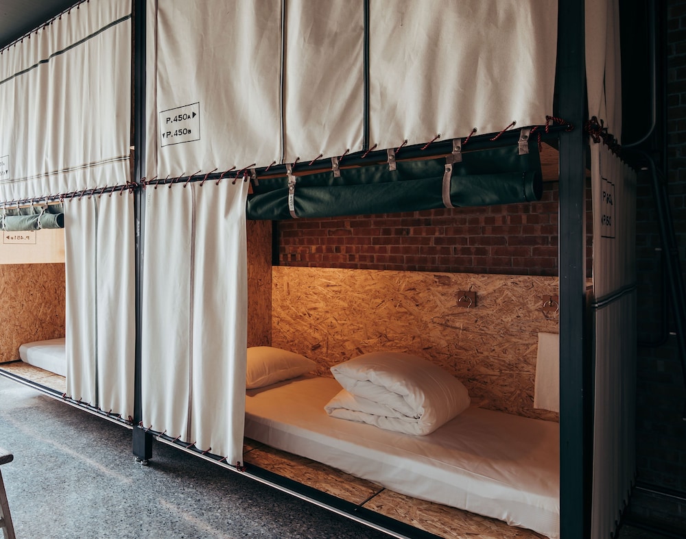 U.I.J Hotel & Hostel,Tainan>>Kaohsiung,4 star