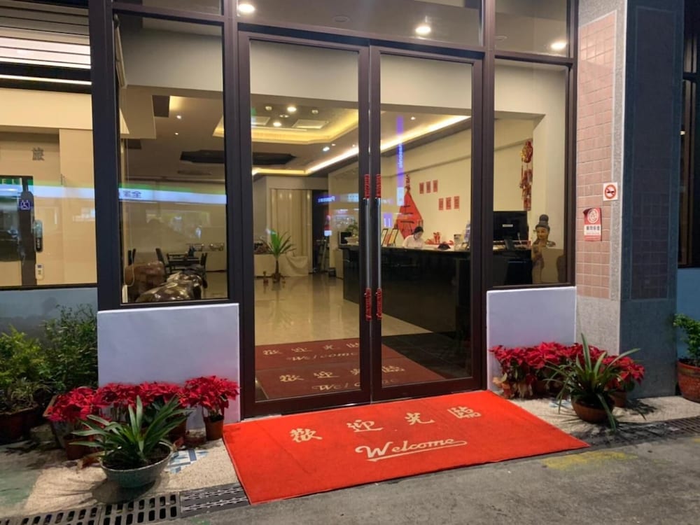 west hotel