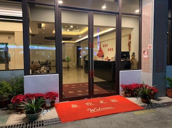 west hotel