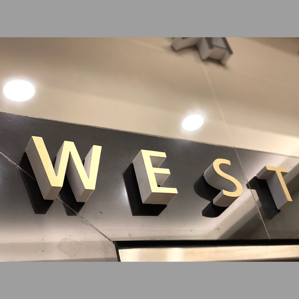 west hotel