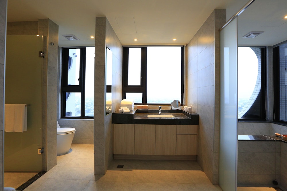Cuncyue Hot Spring Resort,Luodong>>Dongshan,4 star