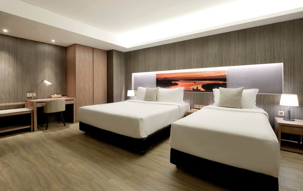 Cuncyue Hot Spring Resort,Luodong>>Dongshan,4 star