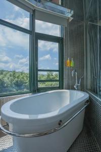 shuian lakeside hotel