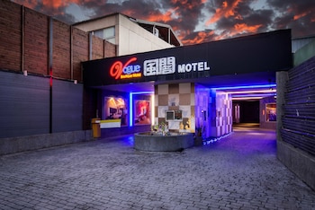 vogue boutique motel