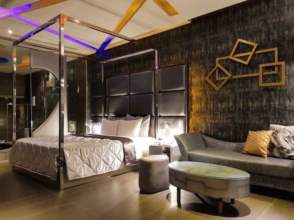 vogue boutique motel