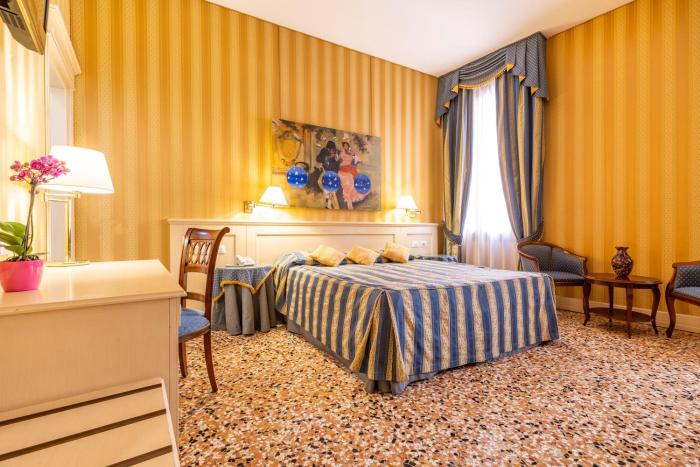 hotel bella venezia
