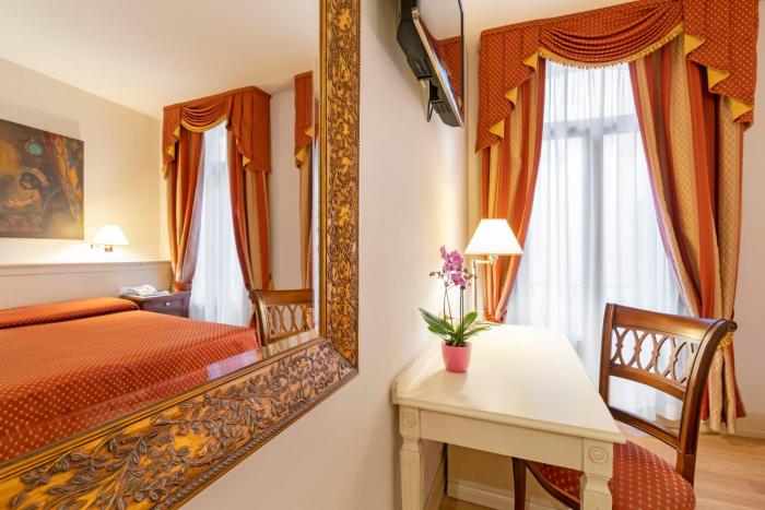 hotel bella venezia