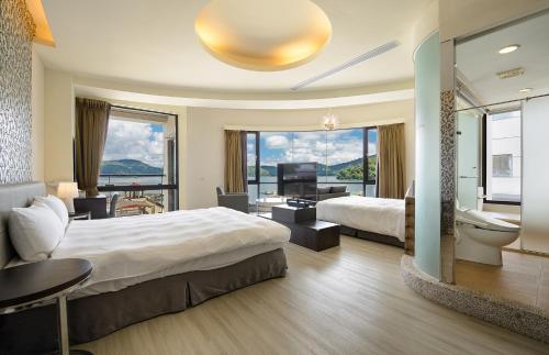 hu yue lakeview hotel