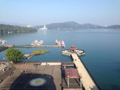 hu yue lakeview hotel
