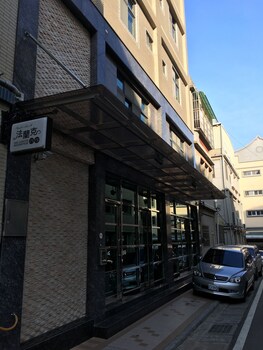 franks hostel