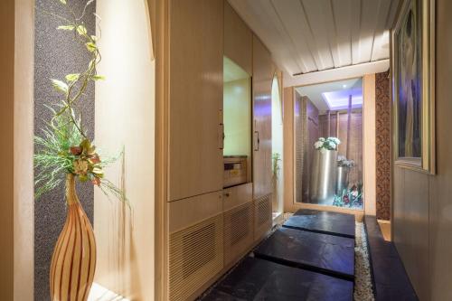 merryday day motel zhonghe branch