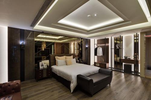 merryday day motel zhonghe branch