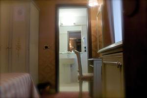 hotel lux
