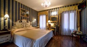 hotel lux
