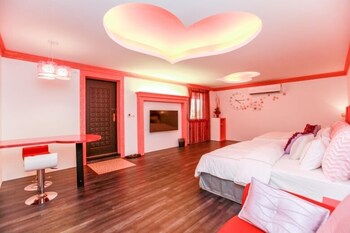 the tiles garden bandb