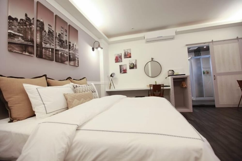 the tiles garden bandb