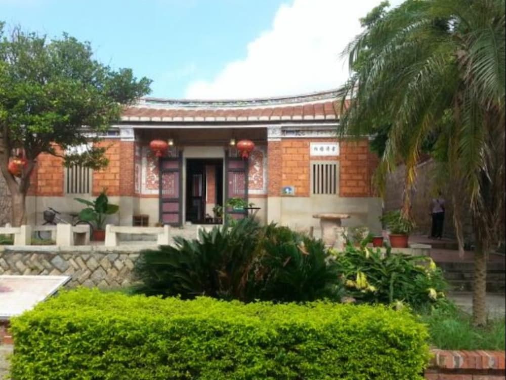 pearl coffee guest house