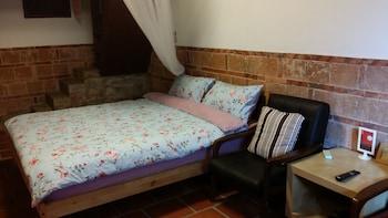 pearl coffee guest house