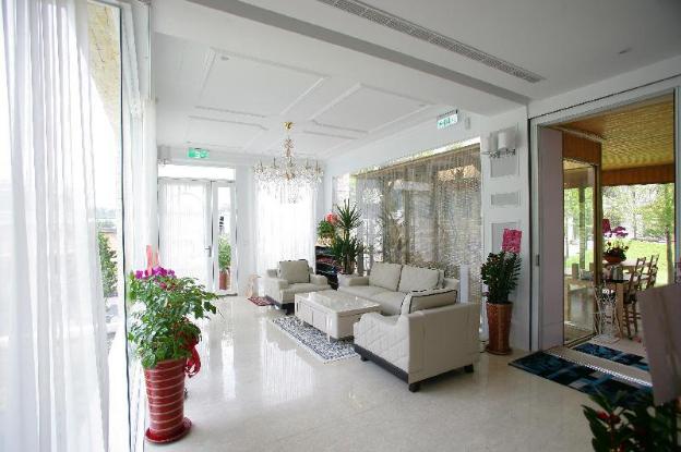 xianel vacation chateau