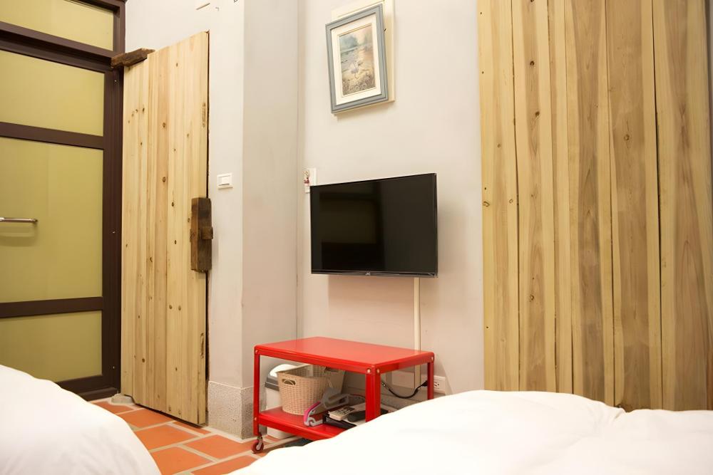 horseshoe crab cottage hostel