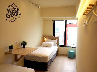 Stray Birds Taichung Hostel,Taichung>>Central,2 star