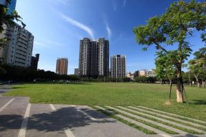 stray birds taichung hostel