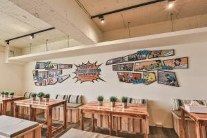 stray birds taichung hostel