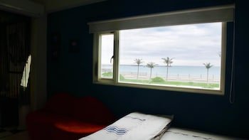 sunshine sea view bandb