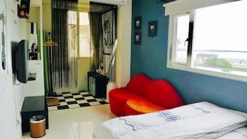 sunshine sea view bandb