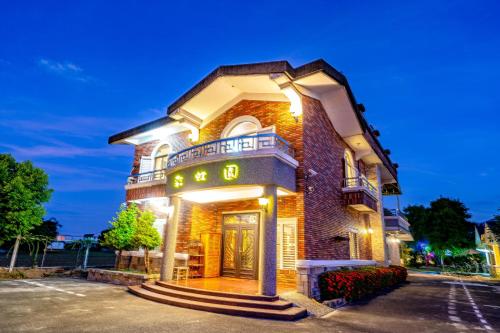 rainbow garden bandb