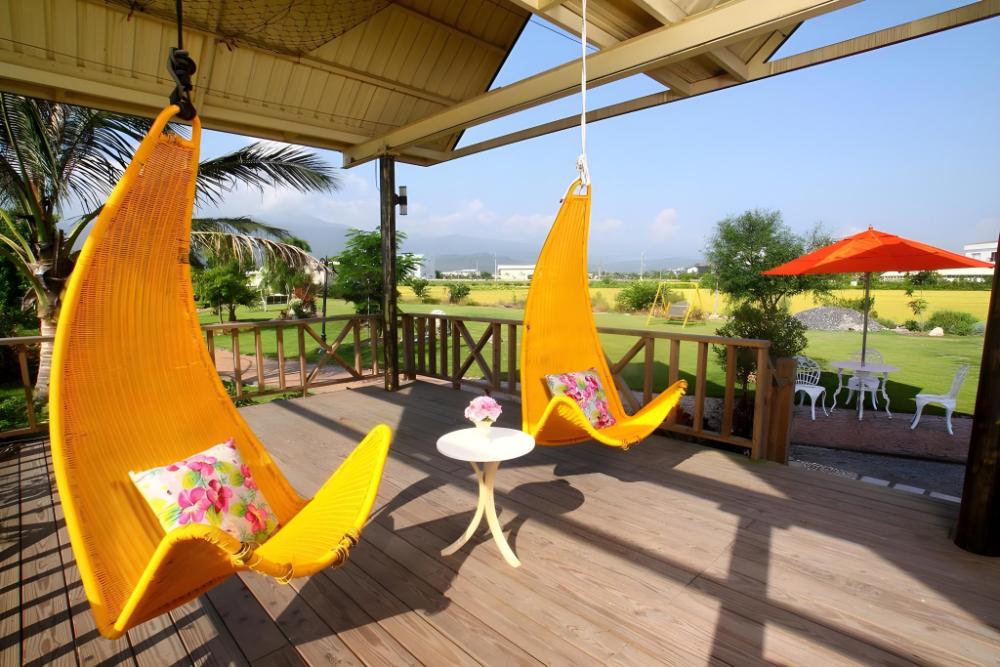 rainbow garden bandb