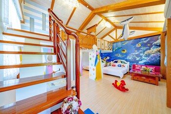 rainbow garden bandb