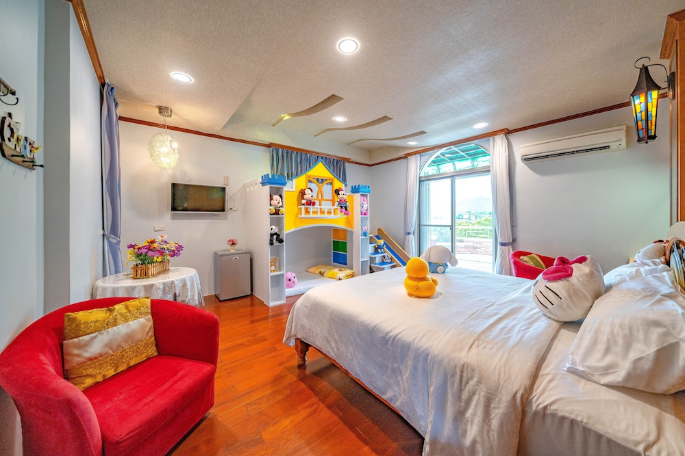 rainbow garden bandb