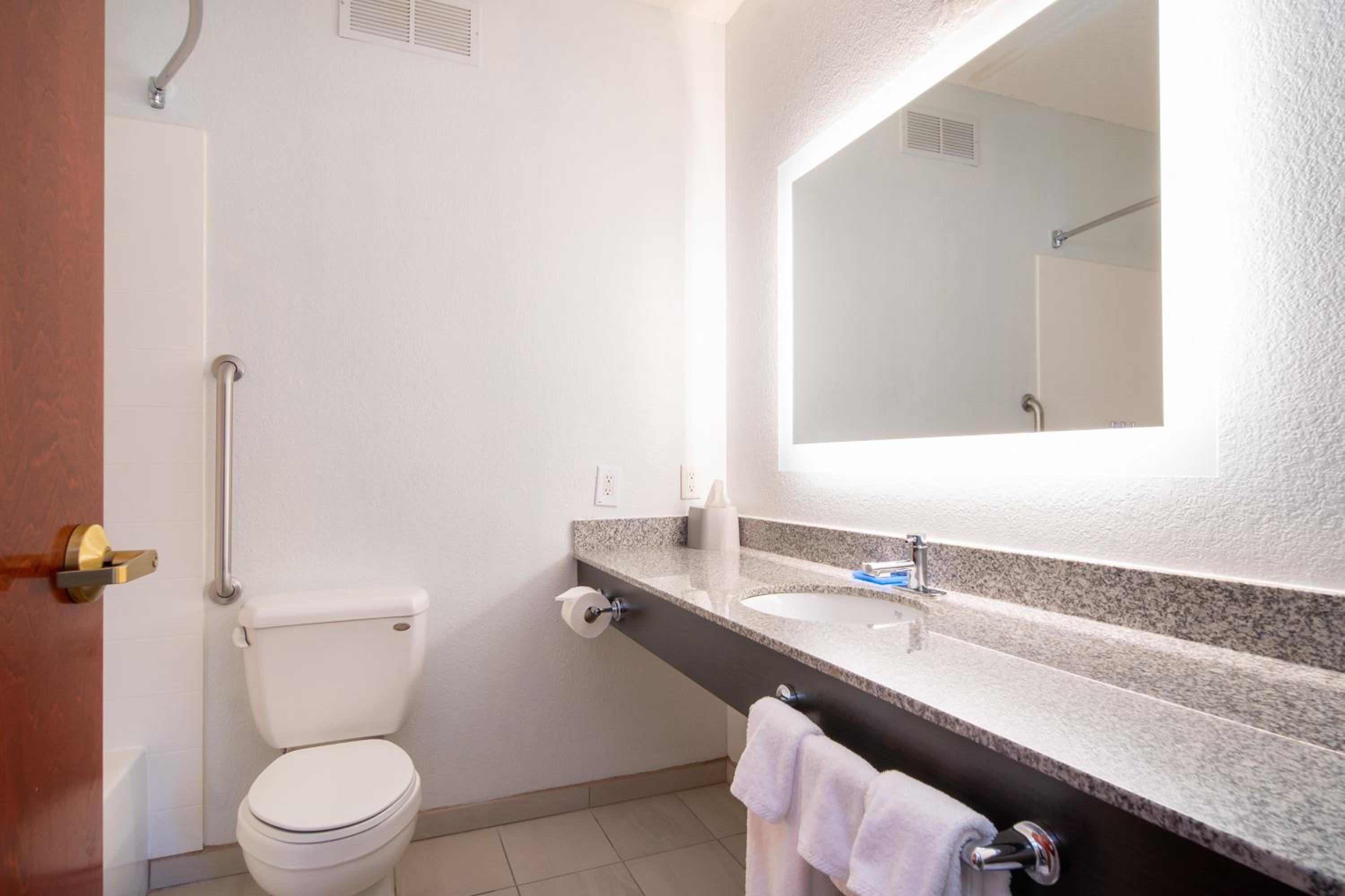 holiday inn express hotel and suites bedford by ihg