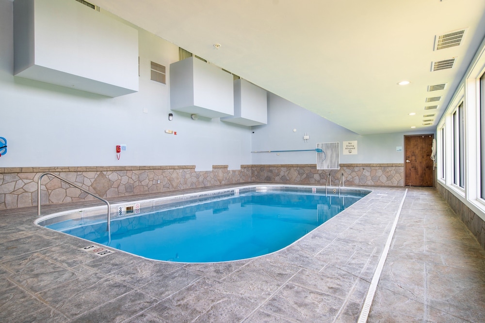 holiday inn express hotel and suites bedford by ihg