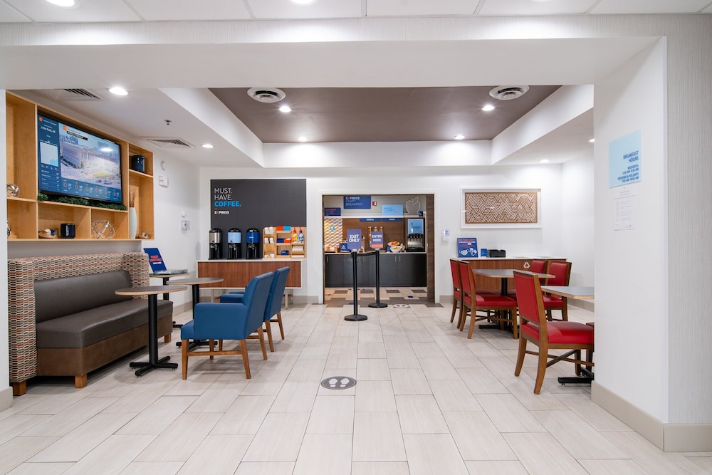 holiday inn express hotel and suites bedford by ihg