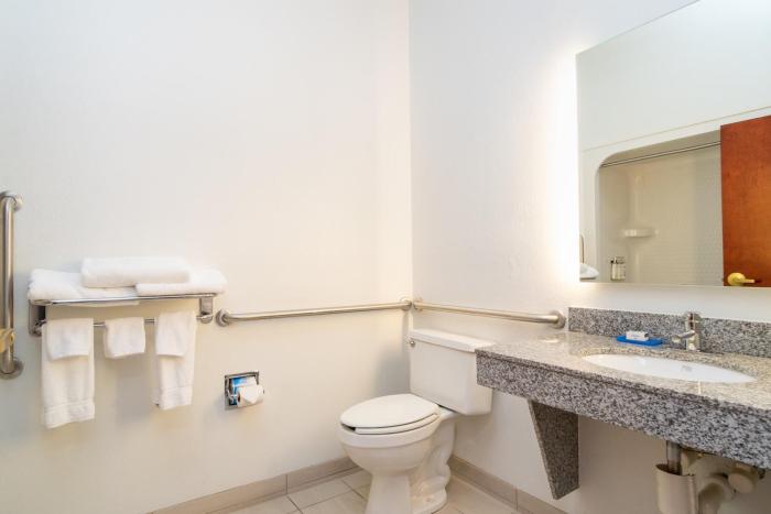 holiday inn express hotel and suites bedford by ihg