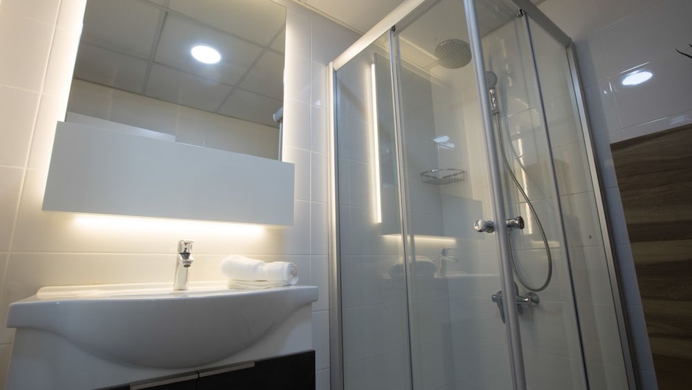the stay furnished apartments