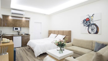 the stay furnished apartments
